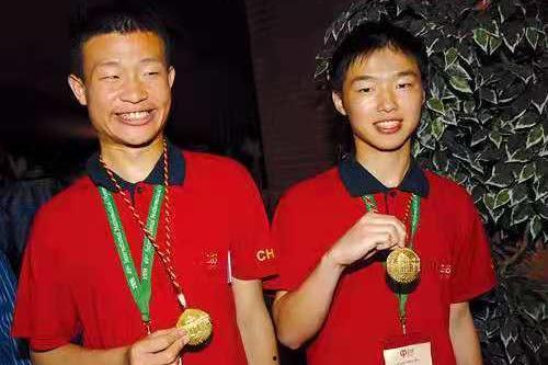 韦神高中老师爆料视频,昔日电竞天才的校园生活  第1张